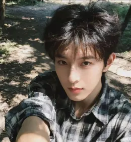 Dangerous Chemistry: Qiu Dingjie's Forbidden Experiment