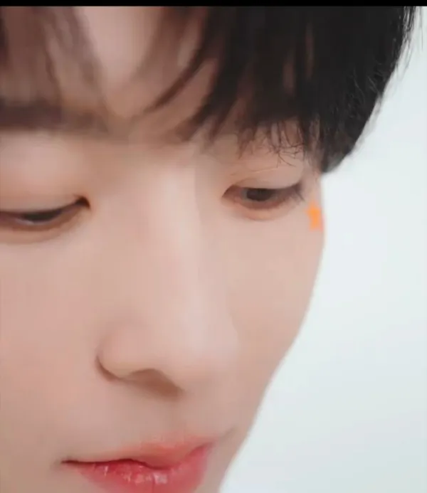 Qiu Dingjie: The Temptation of Forbidden Flesh