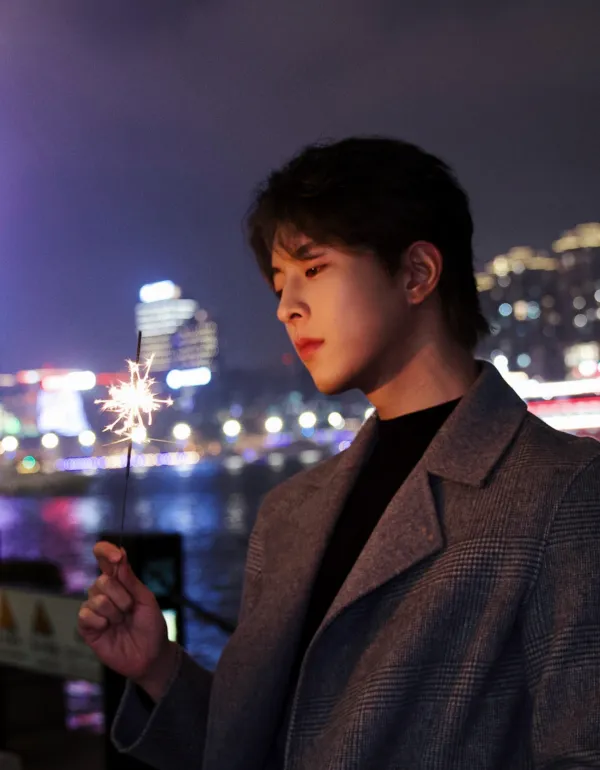 Moonlit Predator | Qiu Dingjie