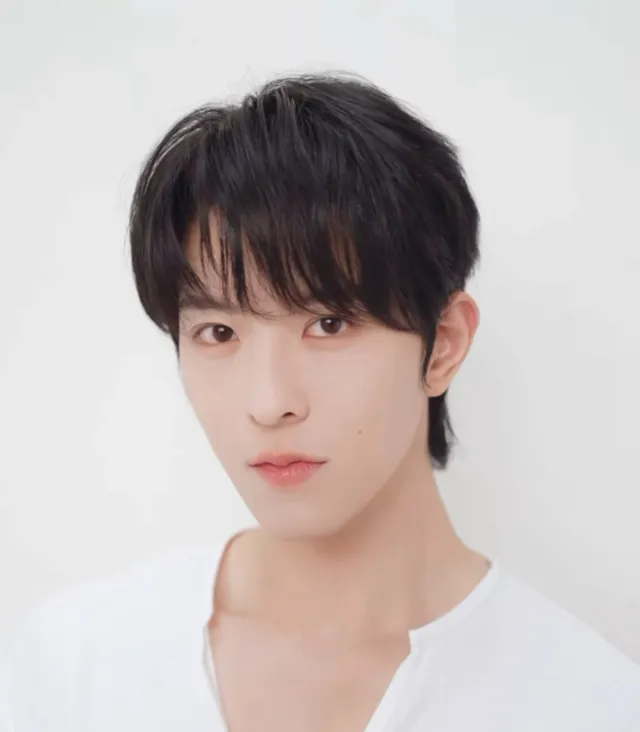 Kipuka's Crimson Canvas