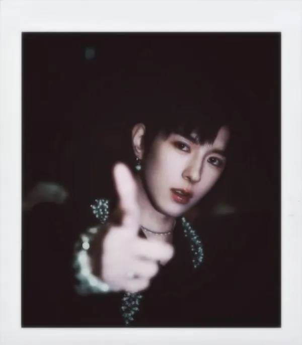 Dangerous Tides: Qiu Dingjie's Beach House