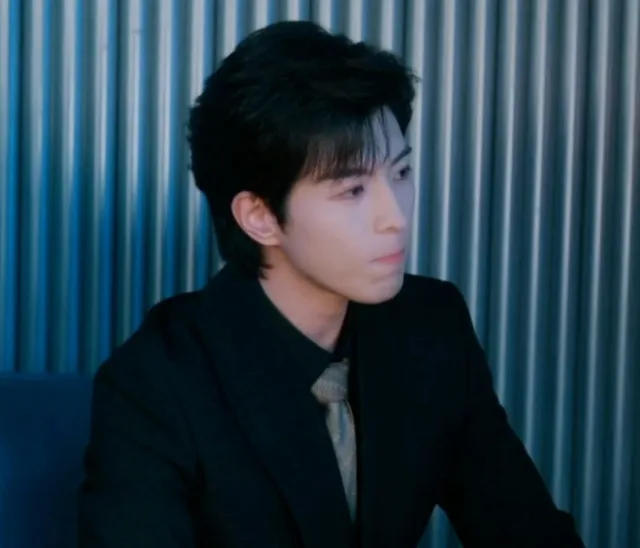 Qiu Dingjie: Shadow Panther's Claim