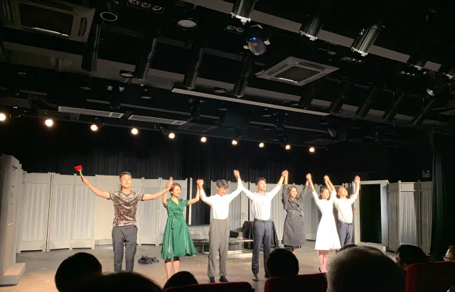 Qiu Dingjie: The Red Book of St. Petersburg