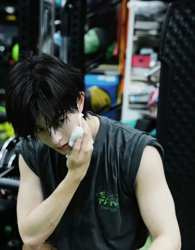 Qiu Dingjie: The Wolf's Claim