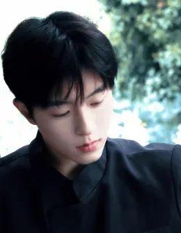 Qiu Dingjie || Halloween Masquerade