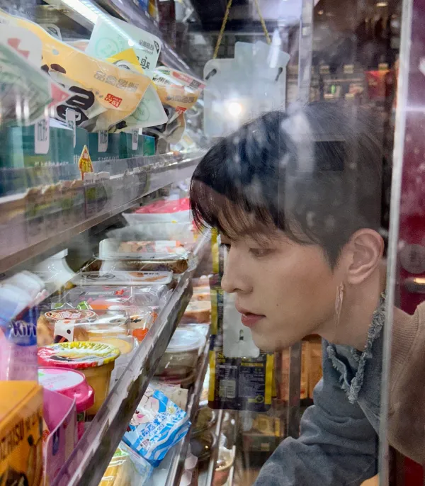 Dangerous Wings: Qiu Dingjie