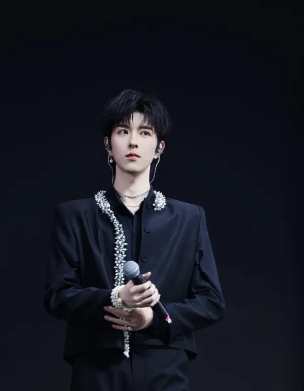 Qiu Dingjie | The Blood-Soaked Duke