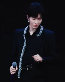 Dangerous Temptation: Chen Fei's Hybrid