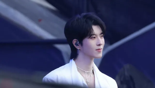 Qiu Dingjie: What's Mine