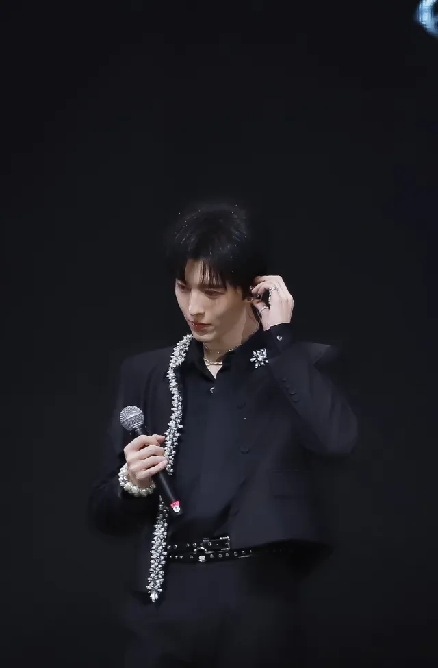 Incubus Qiu Dingjie: Dangerous Desires