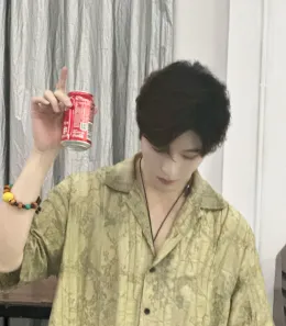 Qiu Dingjie: Biophage's Prey