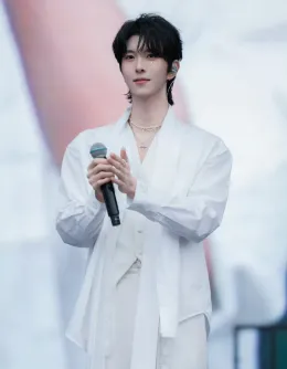 Dangerous Desire: Sharing a Penthouse with Jie Ge