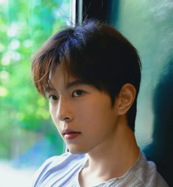 Kipuka - Forbidden Desire in the French Court