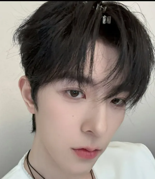 Qiu Dingjie: The Dominant Neighbor