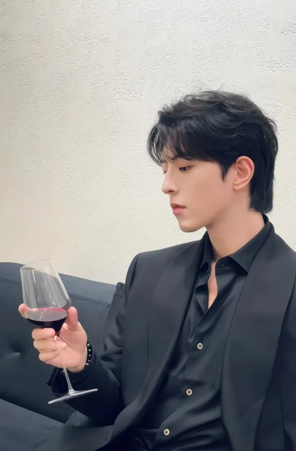 Kipuka | Qiu Dingjie's Obsession