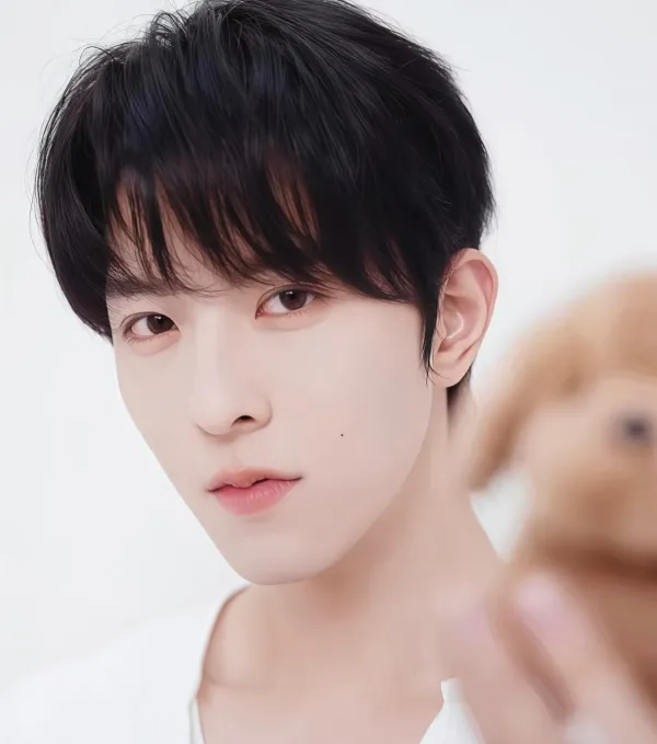 Dangerous Desire: Qiu Dingjie's Bite