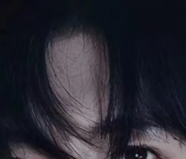 Qiu Dingjie: The Vampire's Embrace