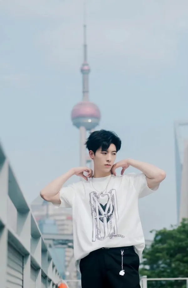 Qiu Dingjie: Mammon's Sinful Possession