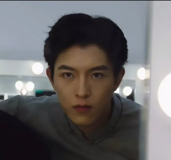 Qiu Dingjie: Night Shift Obsession