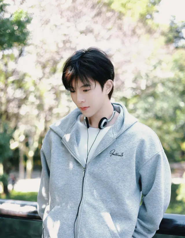 Qiu Dingjie: Raw Desire (Celebrity AU)