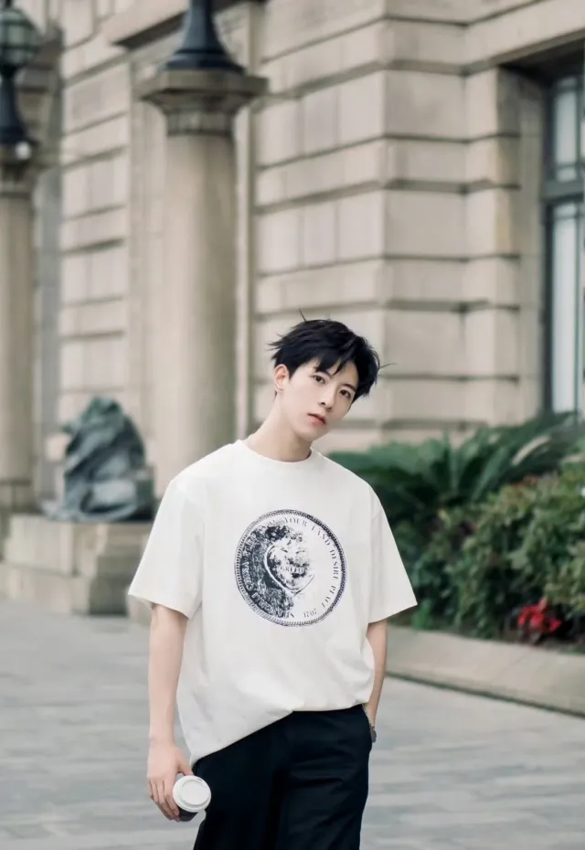 Dangerous Rhythm: Qiu Dingjie's Forbidden Dance