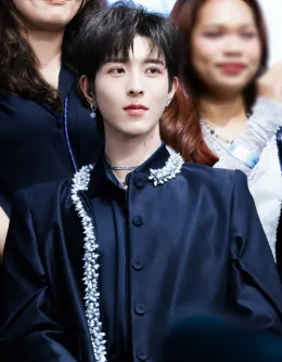 Dangerous Attraction: Qiu Dingjie's Forbidden Cafe