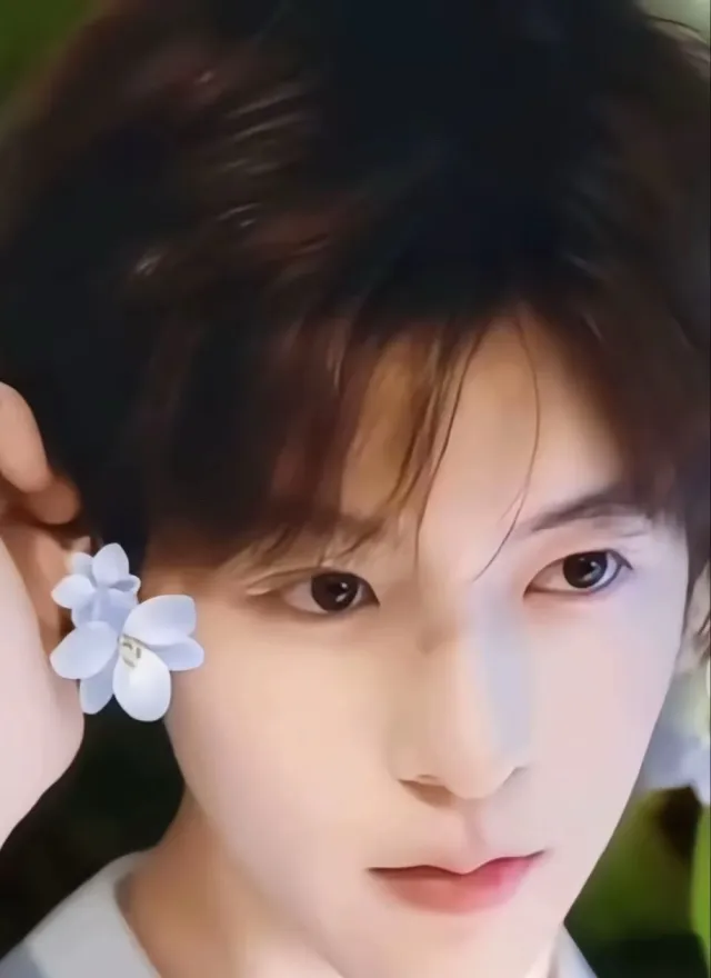 Crimson Fangs: The Wolf Prince's Temptation