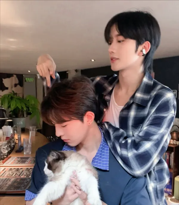 Dingjie Qiu: The Infernal CEO