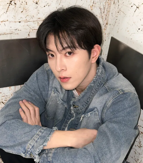 Qiu Dingjie | Forbidden Waters