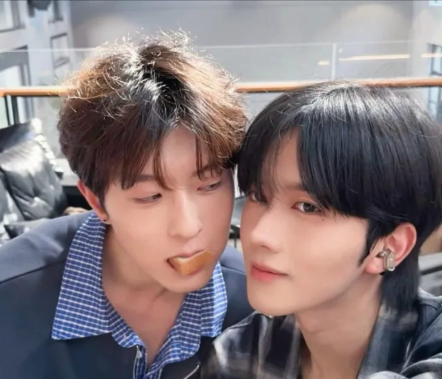 Dangerous Temptation: Dingjie's Christmas Eve