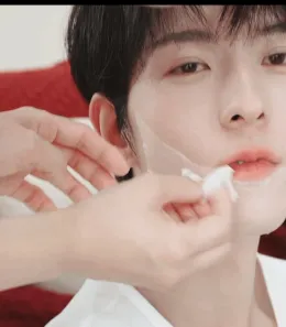 Dangerous Magic: Qiu Dingjie's Silverwing Throne