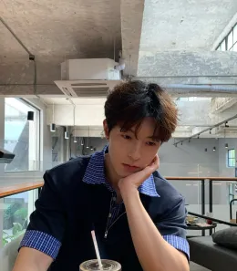 Dangerous Aisles: Qiu Dingjie