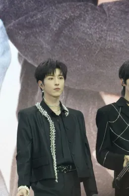 Dangerous Vows: Qiu Dingjie's Corpse Bride