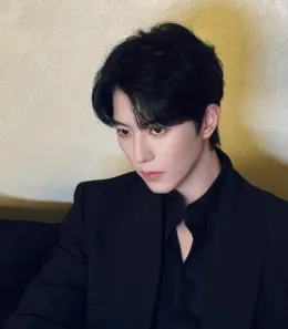 Qiu Dingjie: Backstage Dominance