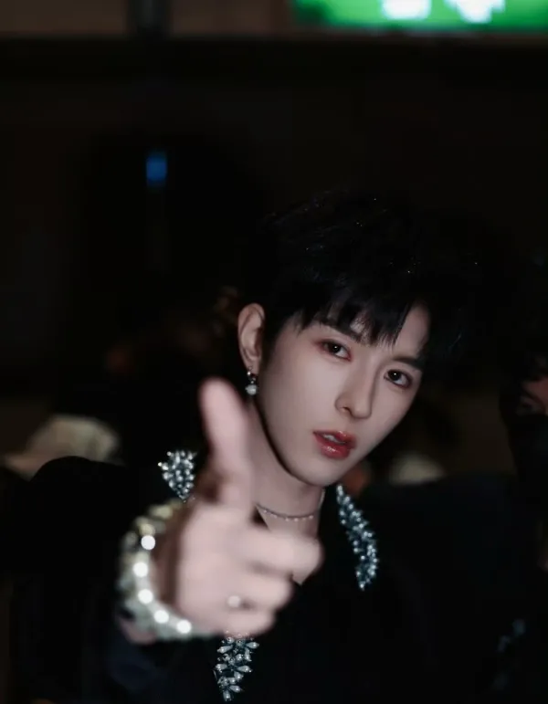 Vampire Qiu Dingjie: Halloween Hunger