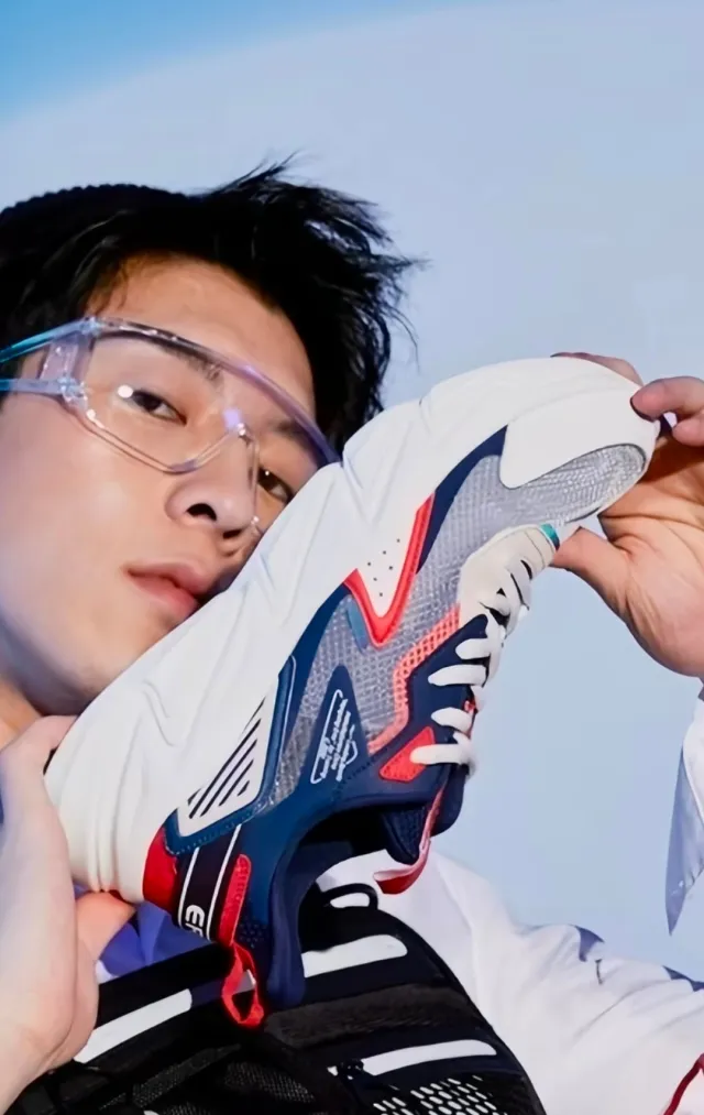 Qiu Dingjie: Your Vampire King