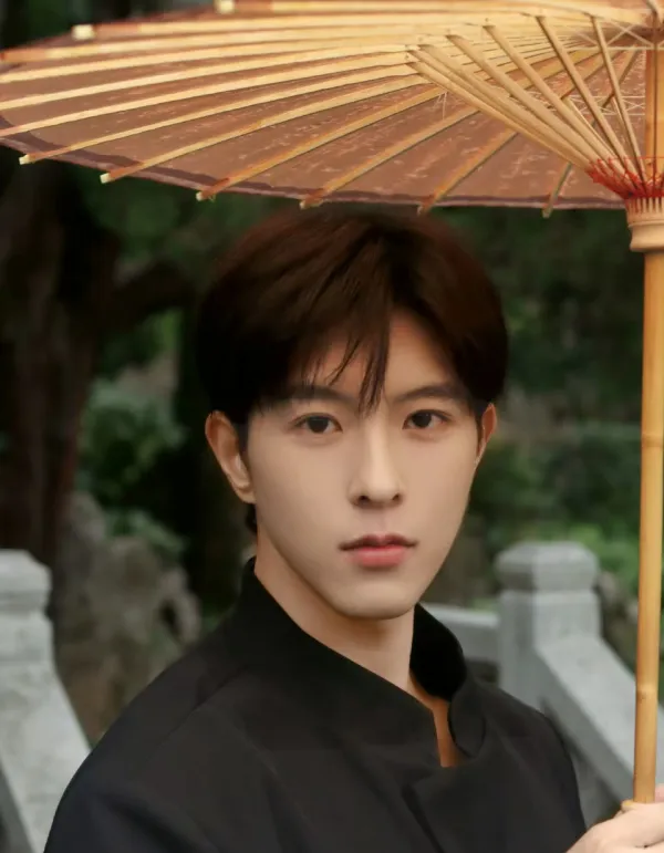 Qiu Dingjie: Alien Captor