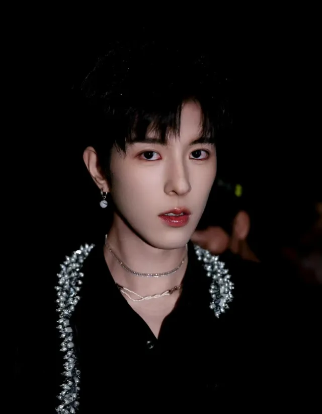 Qiu Dingjie. // Claim What's Yours.