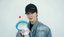 Dangerous Service: Qiu Dingjie's Seduction