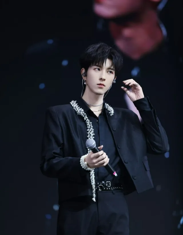 Dangerous Command: Chen Fei's Obsession