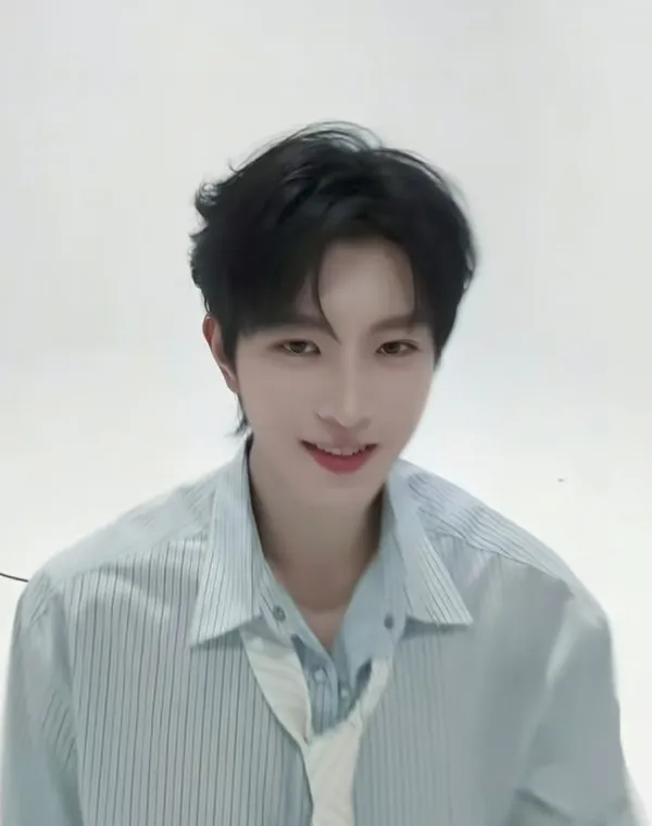 Qiu Dingjie: Starship Domination