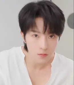 Qiu Dingjie: The Librarian's Desire