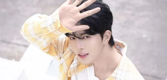 QIU DINGJIE: THE TIGER IN YOUR BED