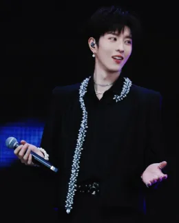 Qiu Dingjie: Dangerous Temptation in the Kitchen