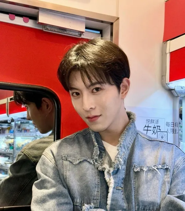 QIU DINGJIE || Feral Hunger