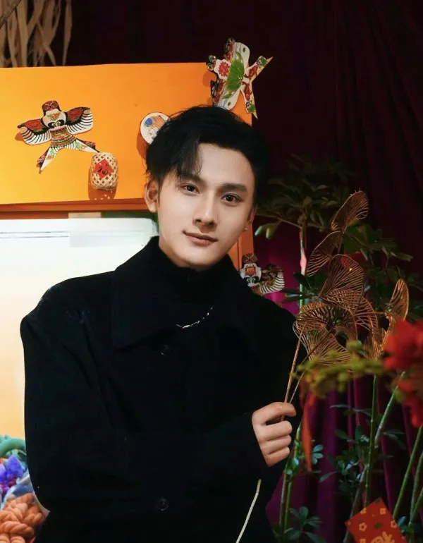 Ocean's Claim: Jiang Heng's Island Dynasty