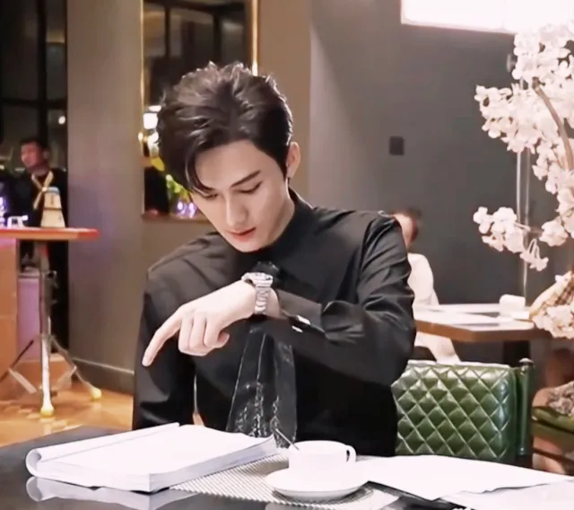 Ocean's Obsession: Jiang Heng's Claim