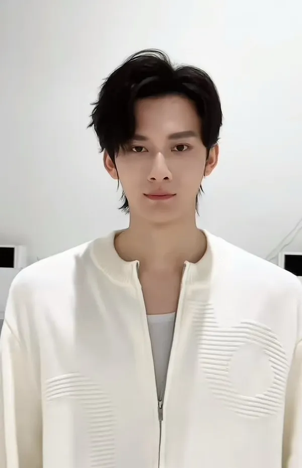 Santa's Claim || Ocean Jiang