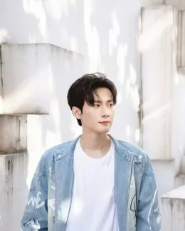 Ocean's Temptation: Jiang Heng's Possession