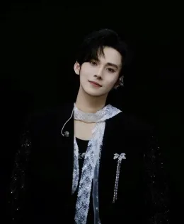 Jiang Heng: Crimson Obsession in the Imperial Harem